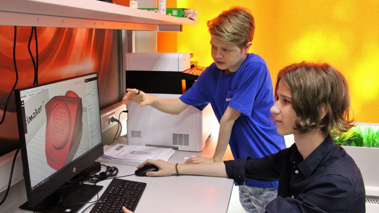 Свыше 3,5 тыс. школьников проходят обучение в детских технопарках Подмосковья