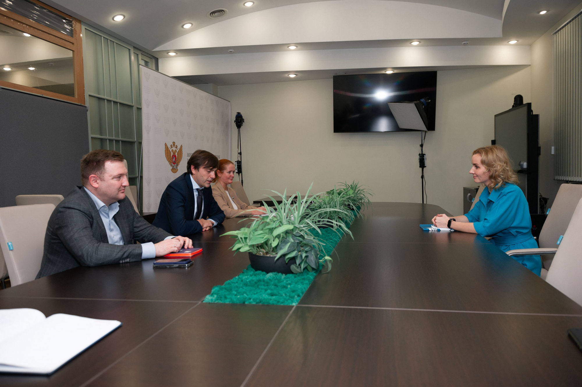 Сергей Кравцов встретился с Уполномоченным при Президенте по правам ребёнка Марией Львовой-Беловой