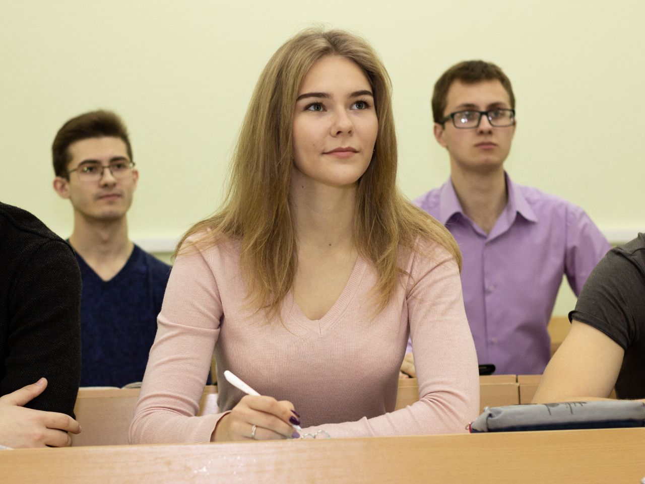 В Подмосковье стартовала приемная кампания в вузы и колледжи
