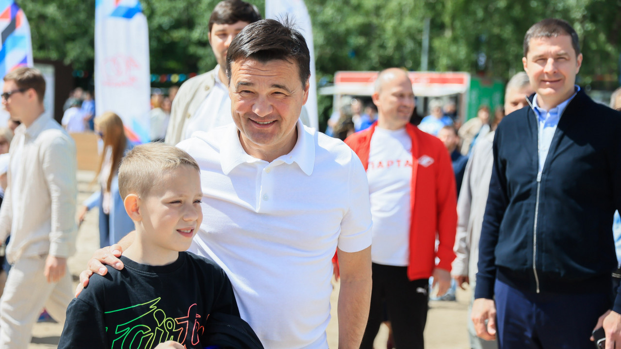 Губернатор Подмосковья и руководитель Росприроднадзора исполнят мечты детей в рамках акции «Шар желаний»