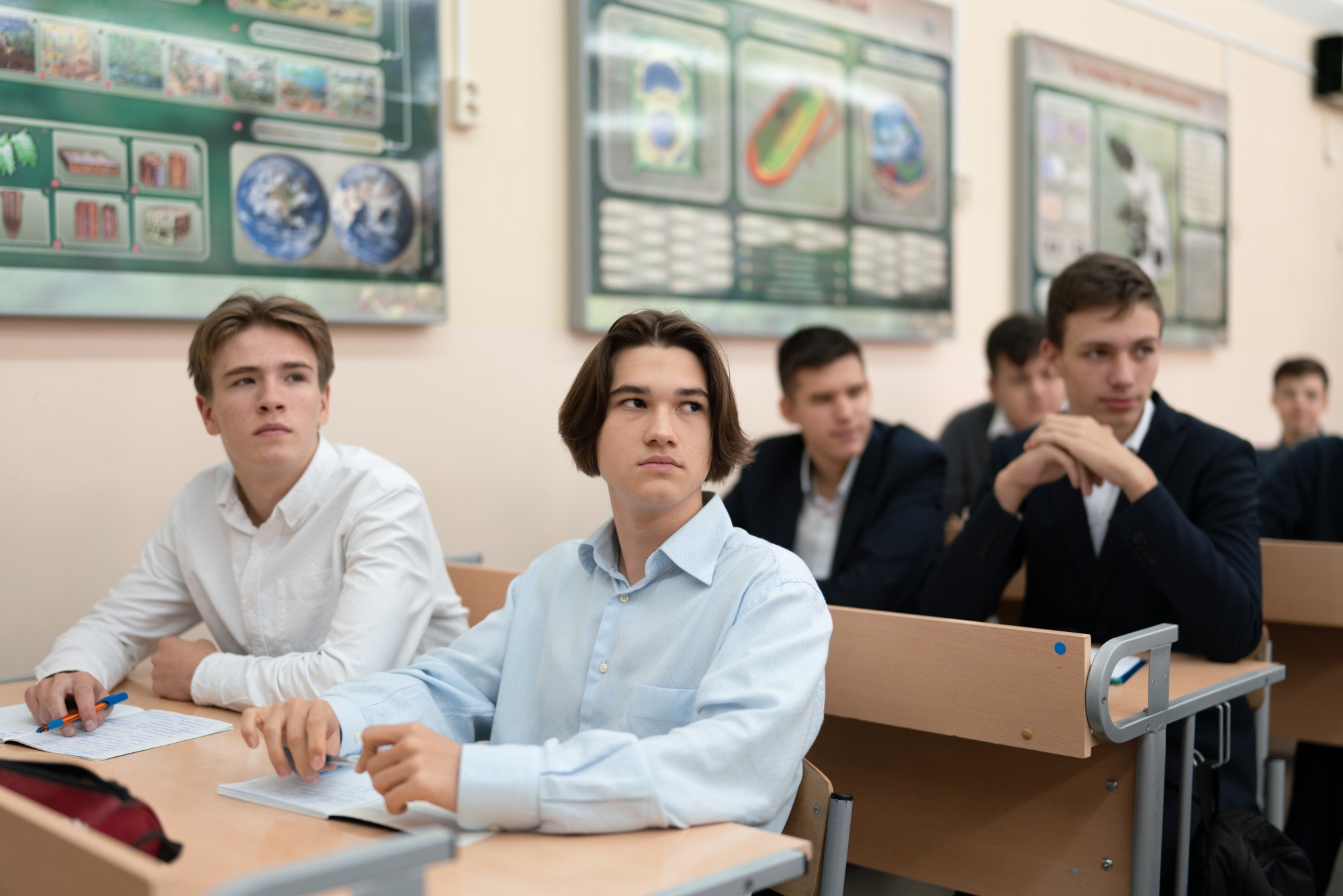 Итоговое собеседование по русскому языку в основной срок сдают почти 1,7 миллиона девятиклассников