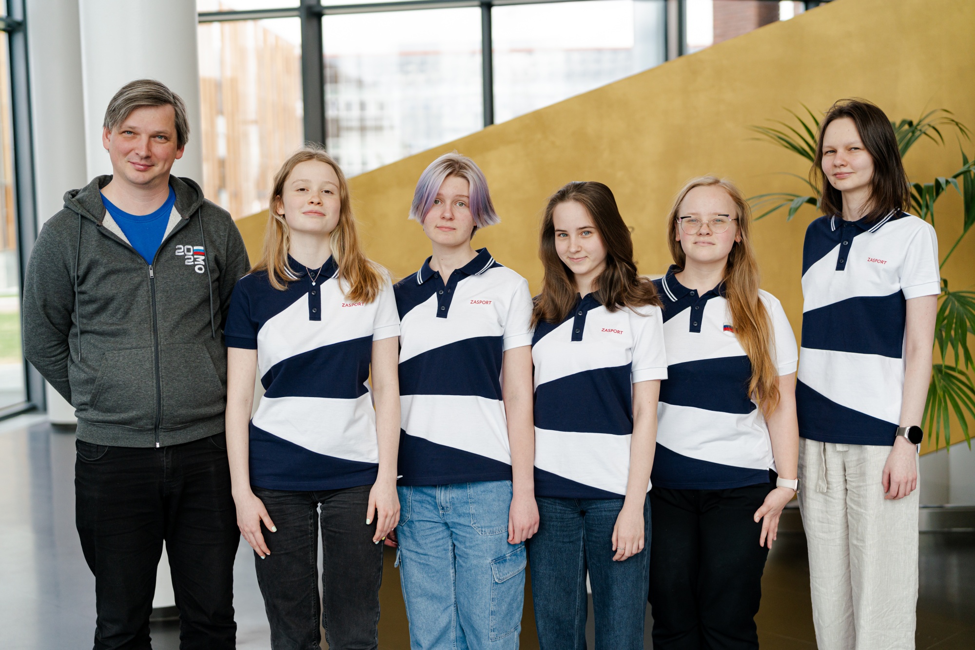 Четыре медали завоевали российские школьницы на Европейской математической олимпиаде для девушек
