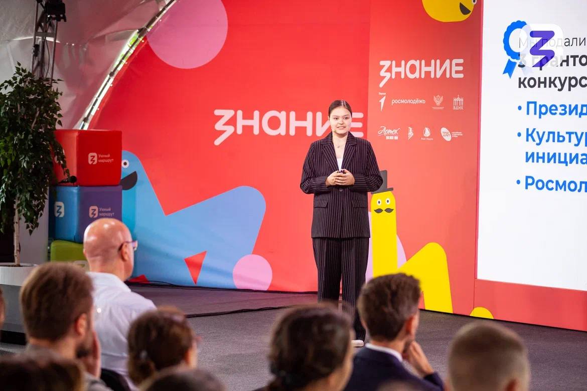 Дмитрий Чернышенко поддержал социальную инициативу школьницы из Подмосковья